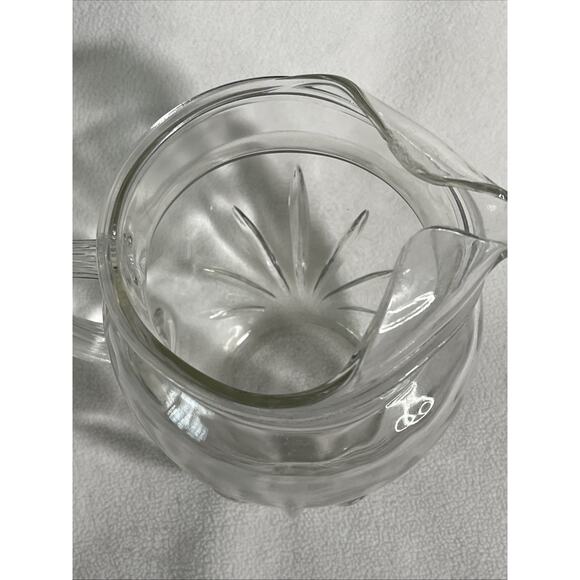 Large Vintage Federal Glass Round Sunburst Pitcher w/ice lip, 9-10 cup capacity - Picture 6 of 8